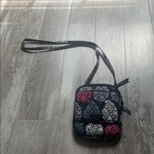 Vera bradley crossbody bag